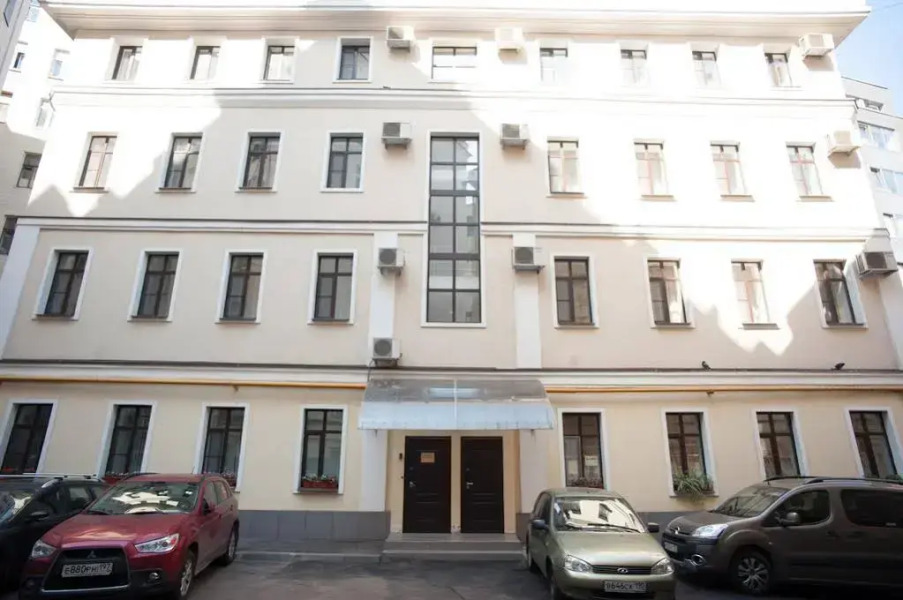 MINIMA Красные ворота