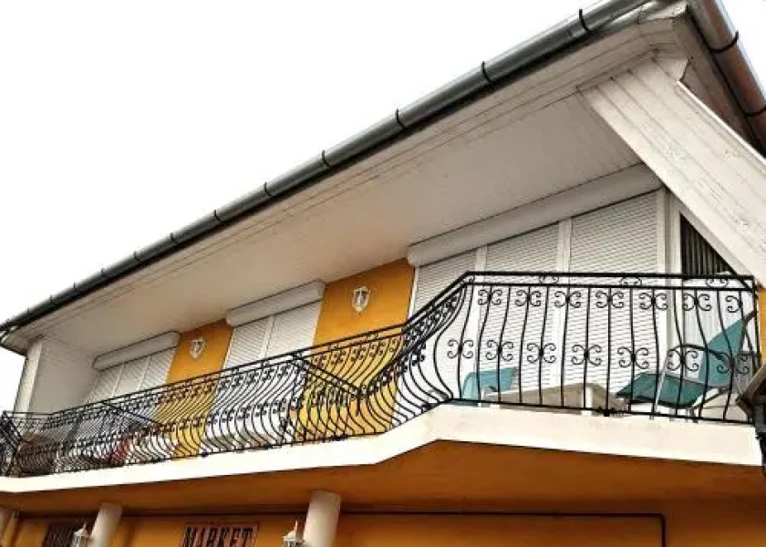 Kastélykert Szálló