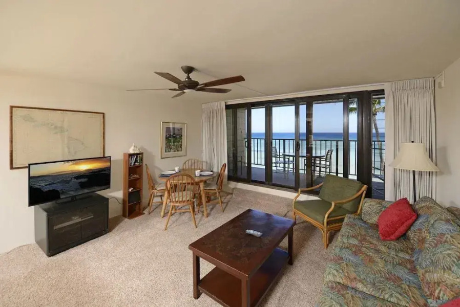 Kaleialoha #313 1 Bedroom 1 Bathroom Condo by Redawning