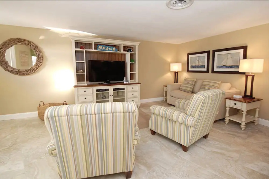 Beach Breeze Unit 2 by Anna Maria