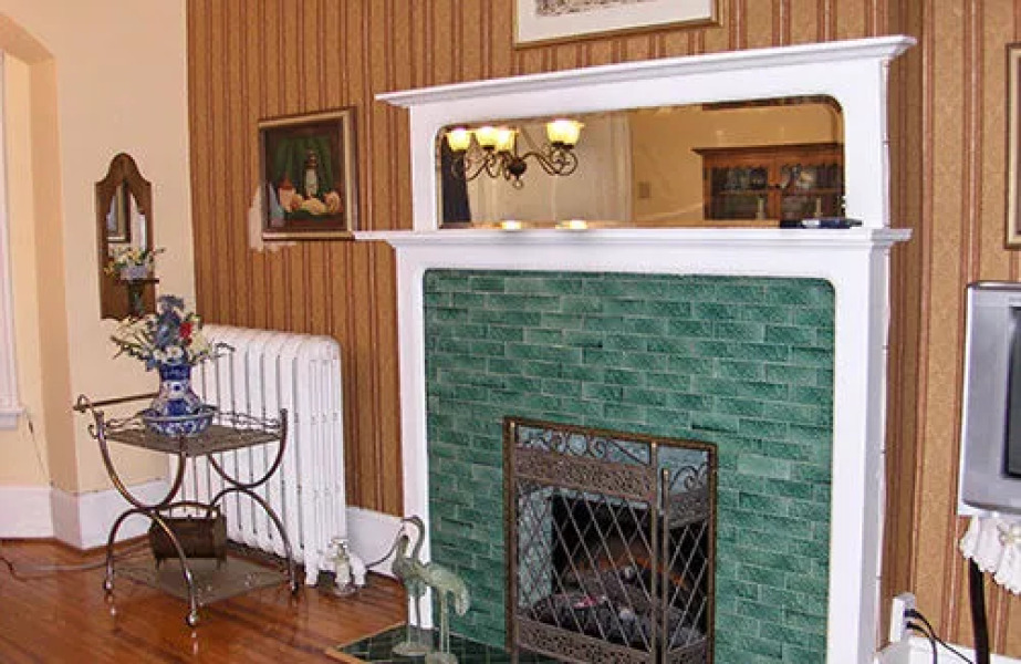 Agincourt Manor B&B Suites