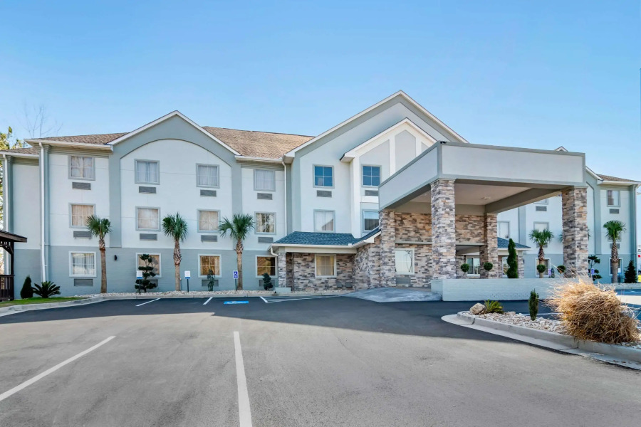 Comfort Inn & Suites Macon North I-75