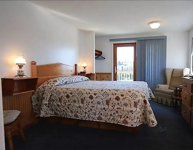 Moody's Motel & Cottages