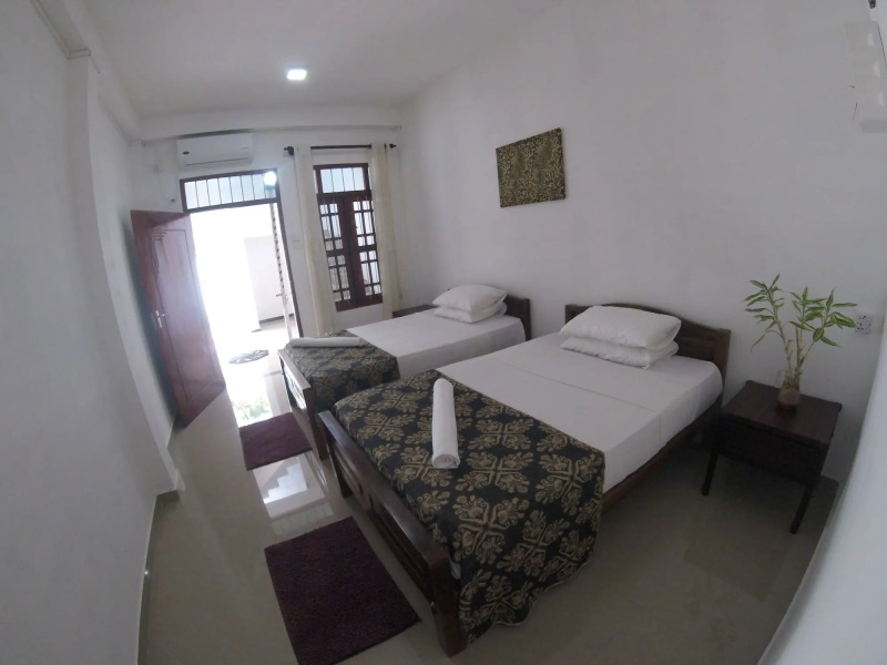 A to Zee Airport Villa