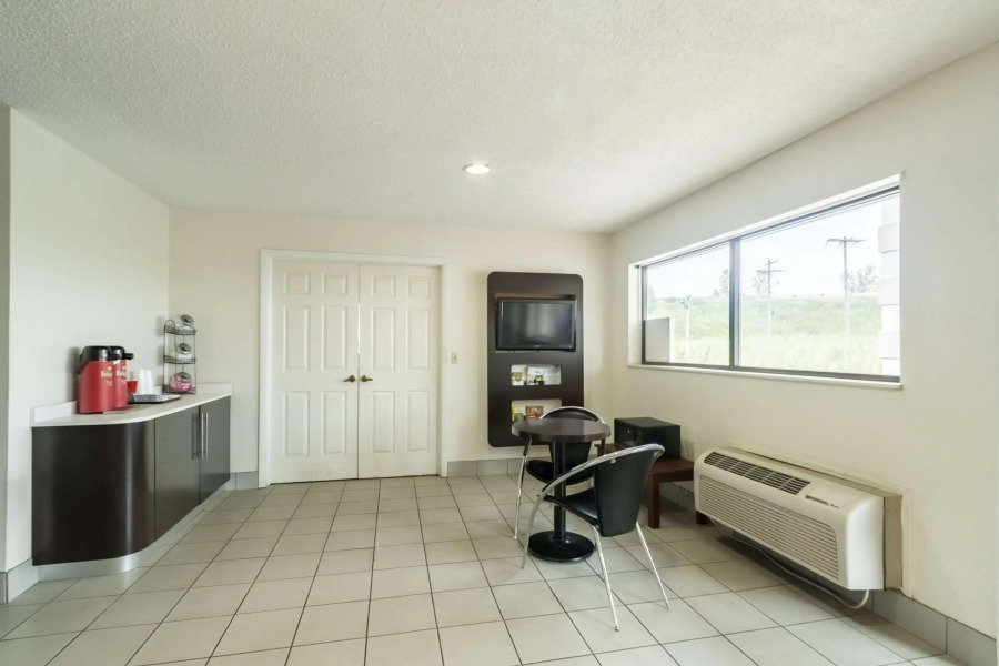 Motel 6 Crawfordsville, IN