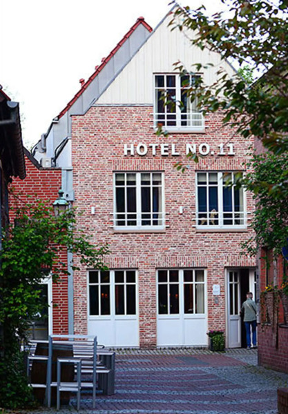 Hotel No. 11
