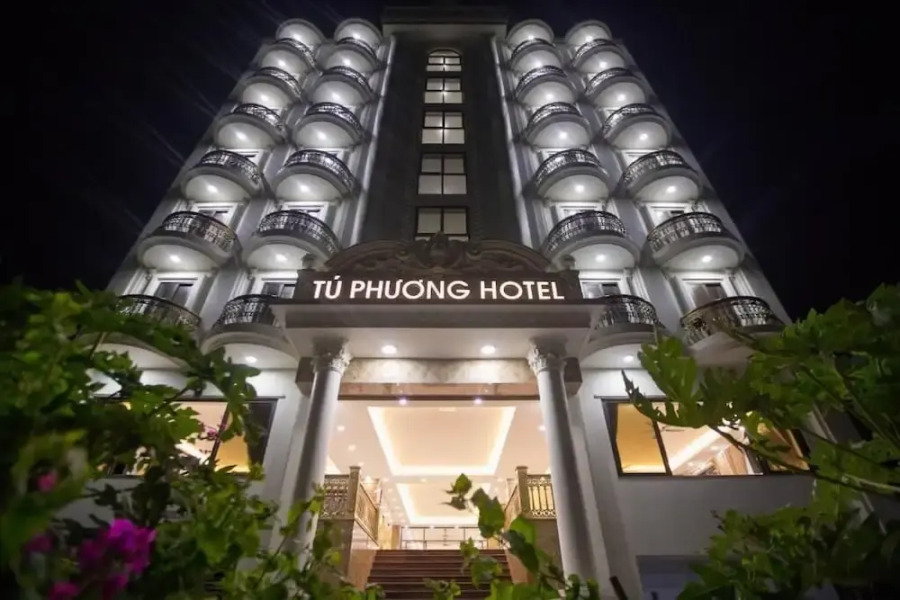 Tu Phuong Hotel TH by Bay Luxury