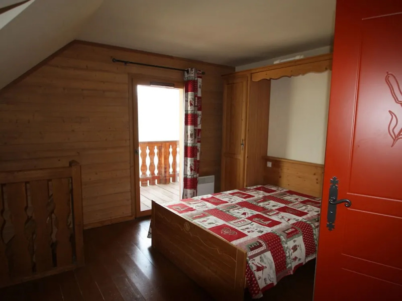 Beautiful Chalet on the Edge of the Center of Pra Loup