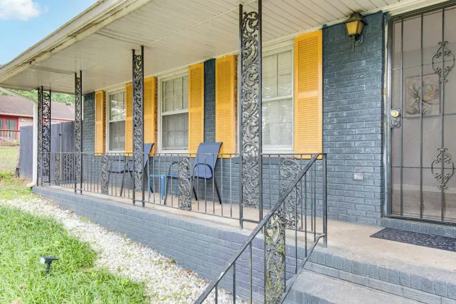 6 Mi to Airport: Riverdale Home w/ Private Pool!