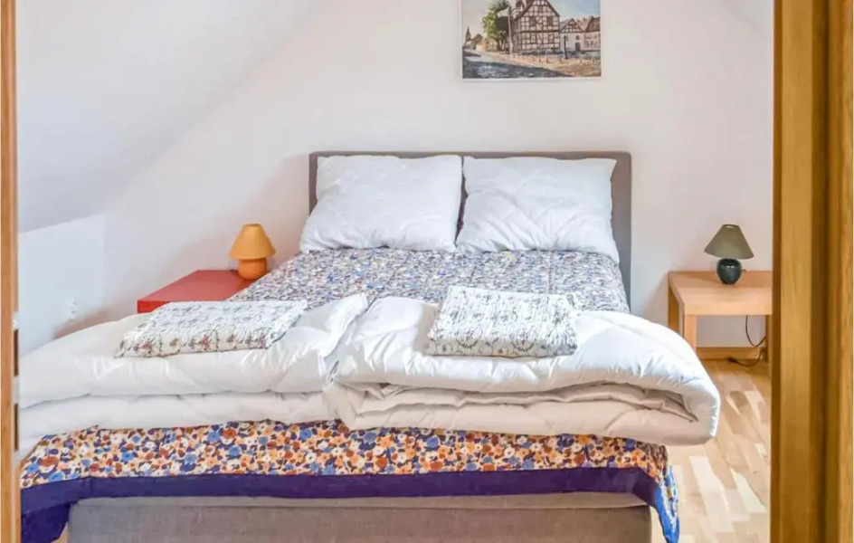 Nice Home in Nowe Warpno With 3 Bedrooms and Wifi