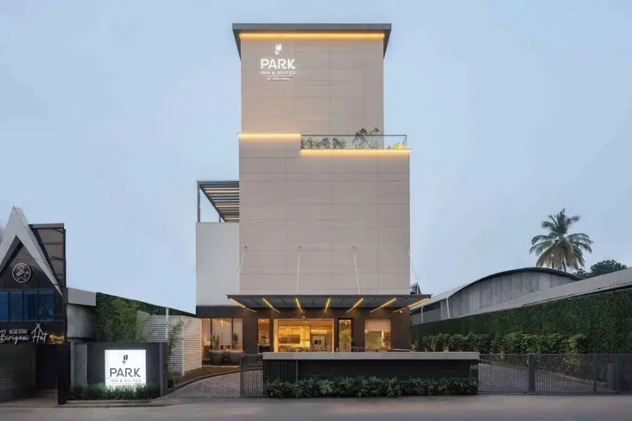 Park Inn & Suites By Radisson Thrissur East Fort