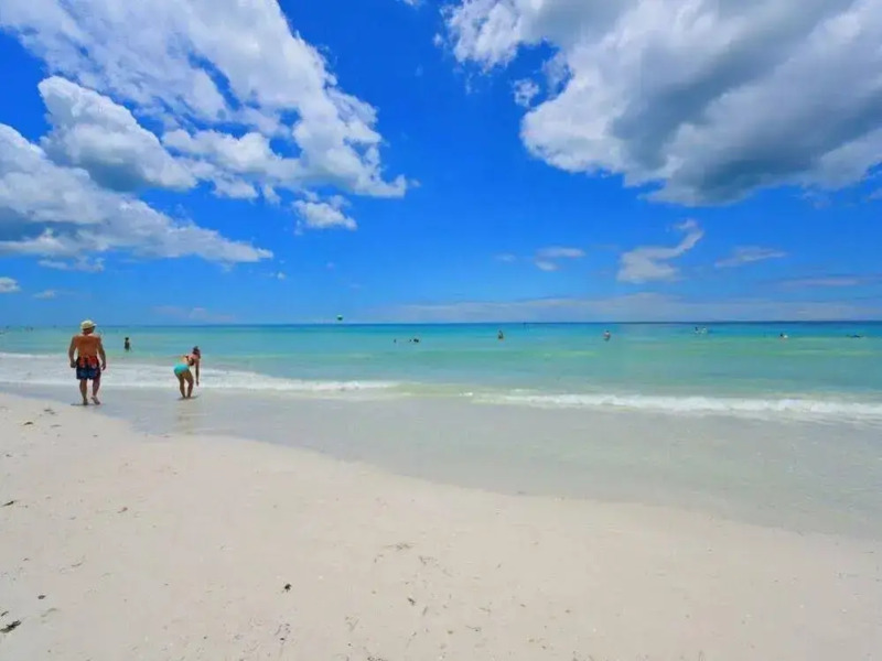Classic Siesta Key Beachfront Home