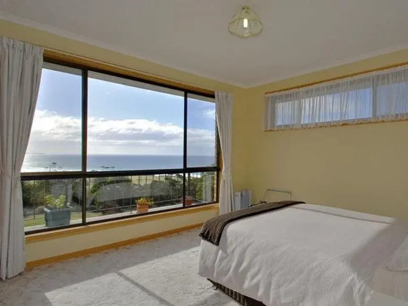 Bicheno s Ocean View Retreat