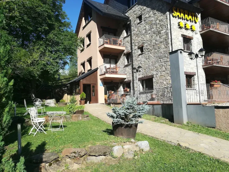 Aparthotel Sarrato
