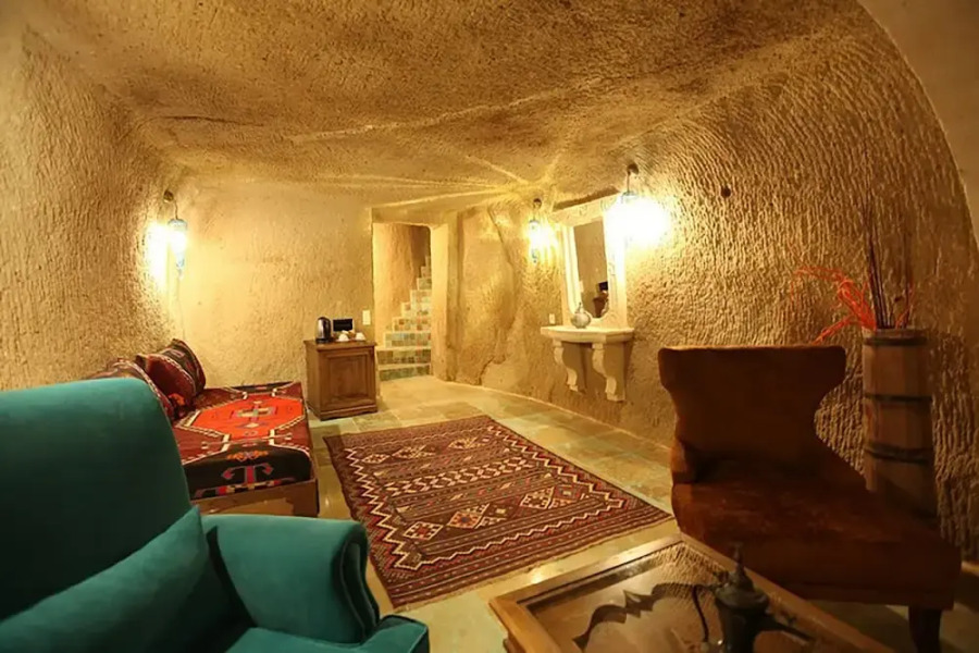 Blue Valley Cave Hotel