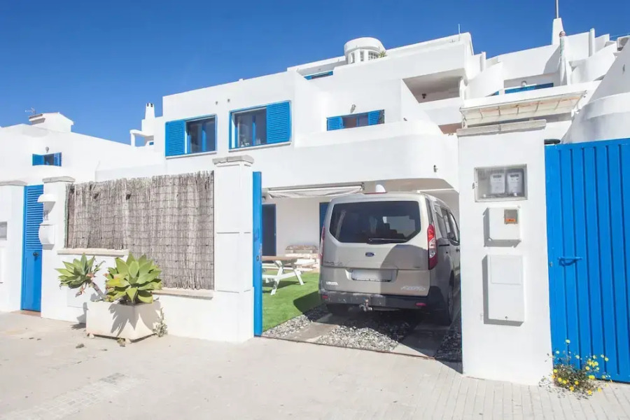 Beach House with garden