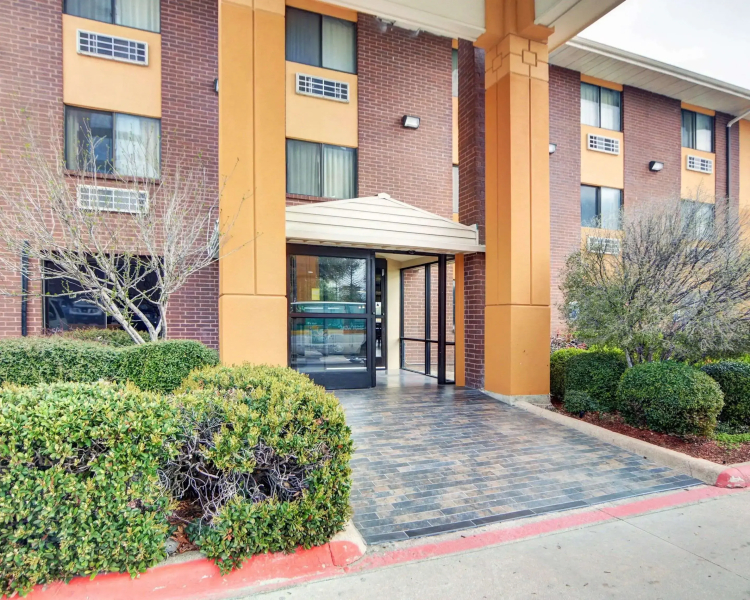 Quality Inn DFW Airport North