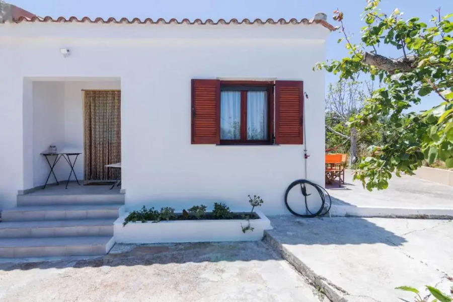 Stavros Hideaway 2 bedroom 6 persons house.