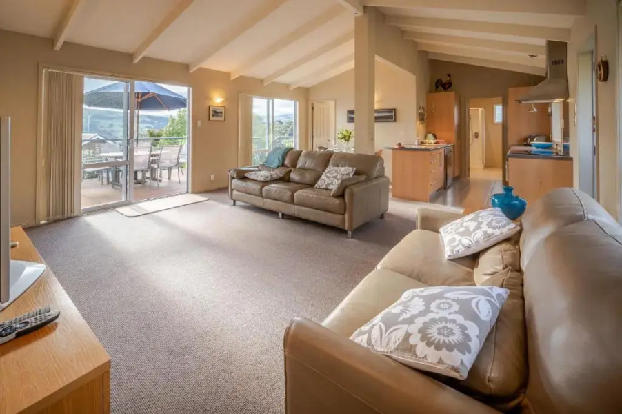 Scenic on Selwyn - Akaroa Holiday Home