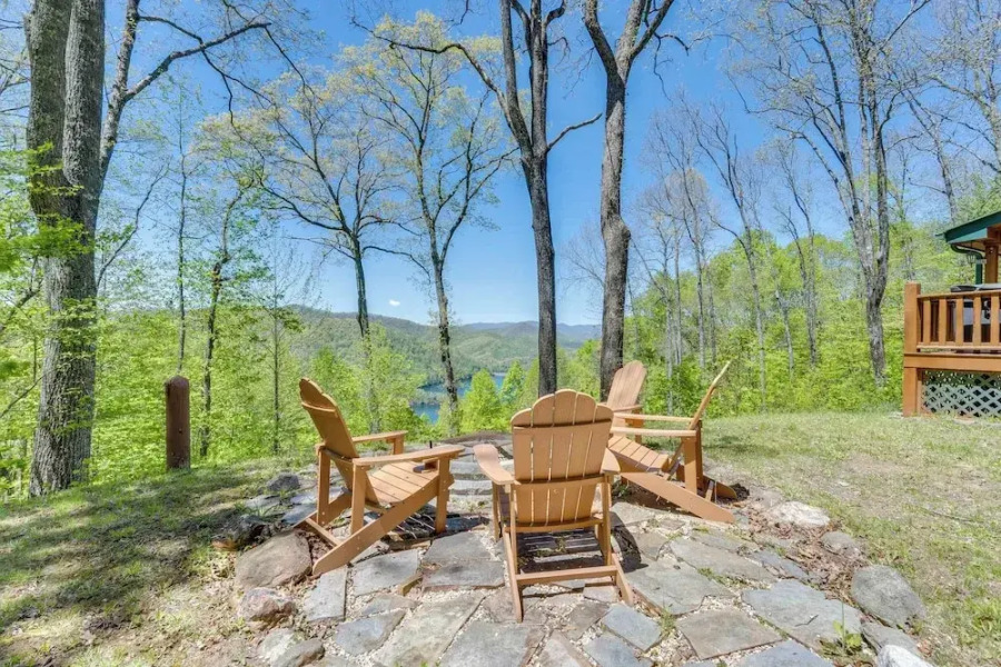 Rustic Topton Cabin w/ Game Room & Private Hot Tub