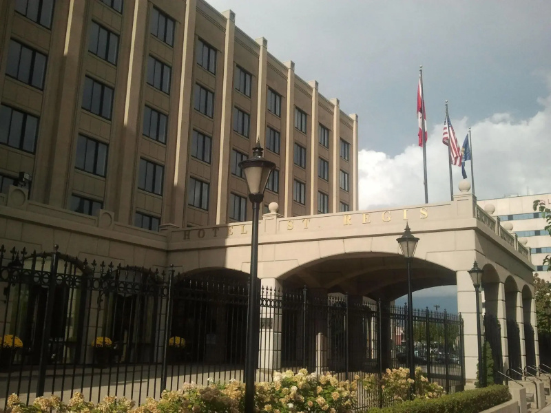 Hotel St. Regis