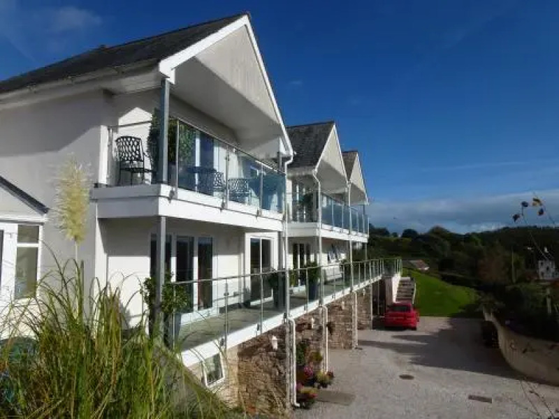 Stoke Gabriel Lodgings