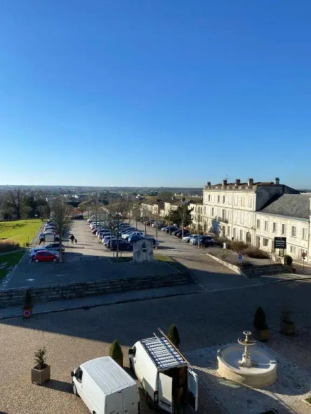 Appartement face au Donjon