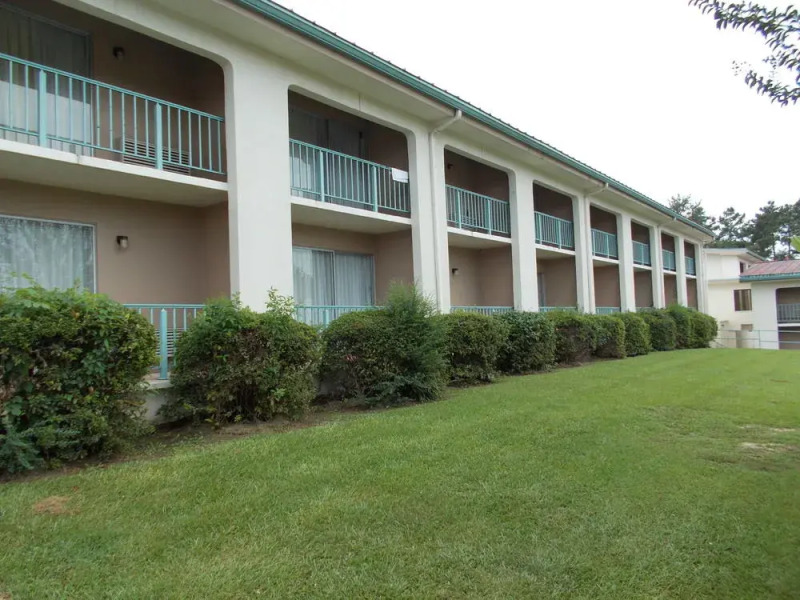 Magnuson Hotel Hattiesburg