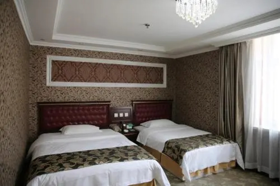 Dunhua Eastern Business Hotel