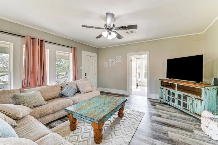 Near Campus & Casino: Family-friendly Durant Home!