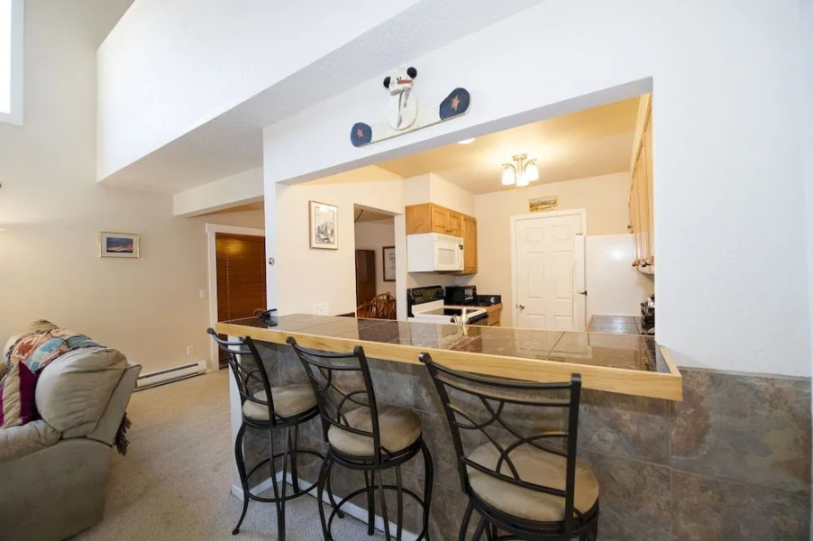 Base 9 #B103 by RedAwning