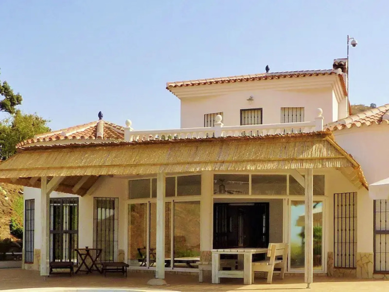 Delightful Villa in Algarrobo with Beach Nearby