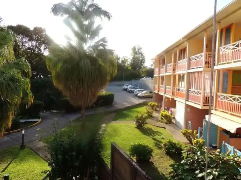 Studio in Sainte-anne, With Pool Access, Enclosed Garden and Wifi - 5