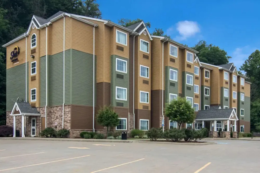 Microtel Inn & Suites by Wyndham Steubenville