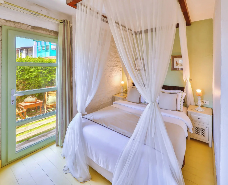 Palas Alacati - Adults Only