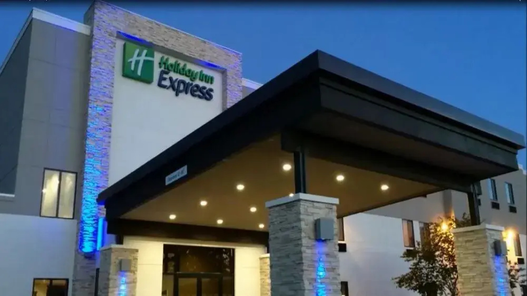 Holiday Inn Express & Suites Siloam Springs, an IHG Hotel