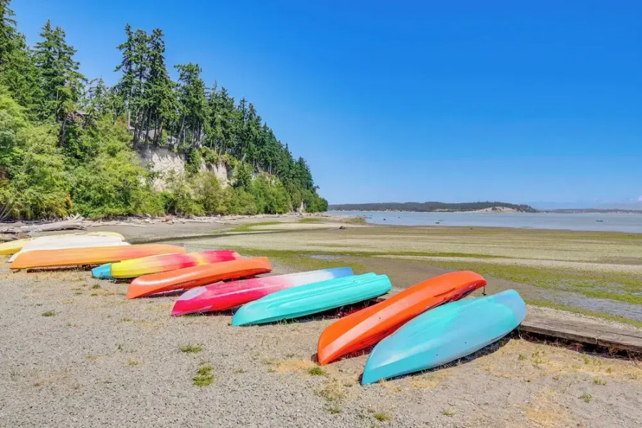 Spacious Camano Home w/ Hot Tub & Water Views!