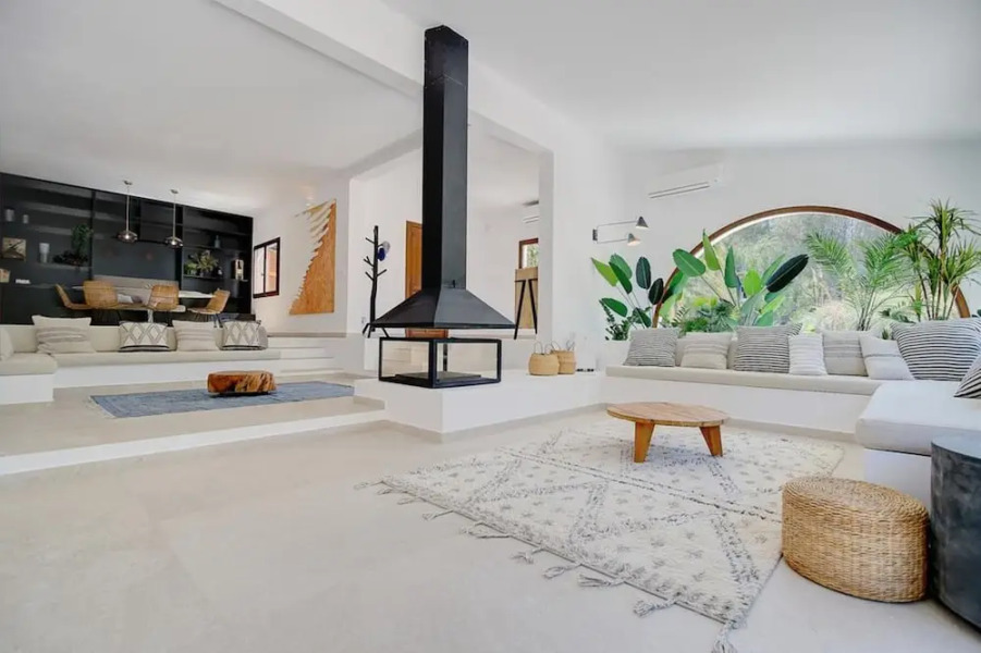 Villa - 4 Bedrooms with Pool and WiFi - 107785