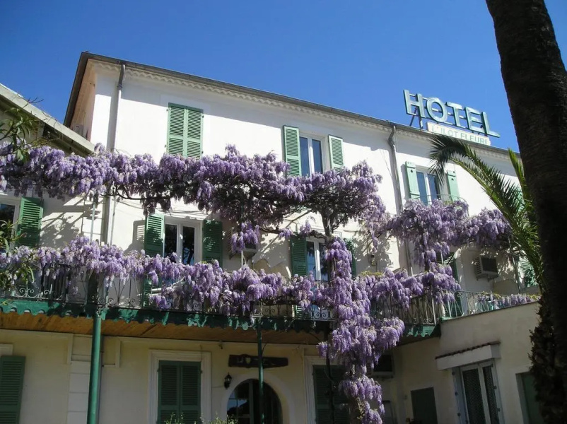 Hôtel L'ÎLOT FLEURI