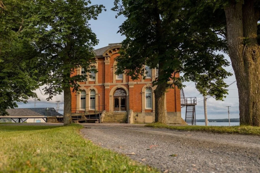 The Customs House Inn