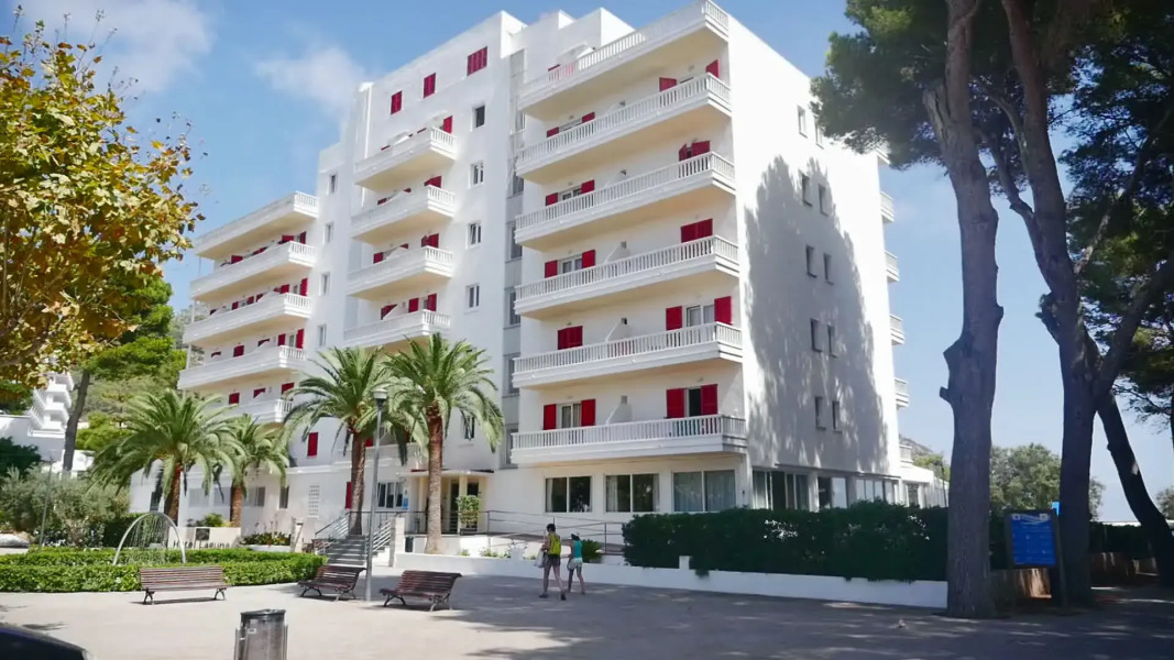 Universal Hotel Laguna