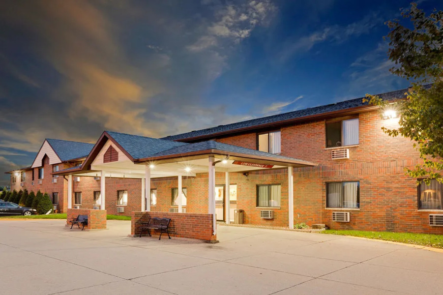 Howard Johnson Waterloo / Cedar Falls