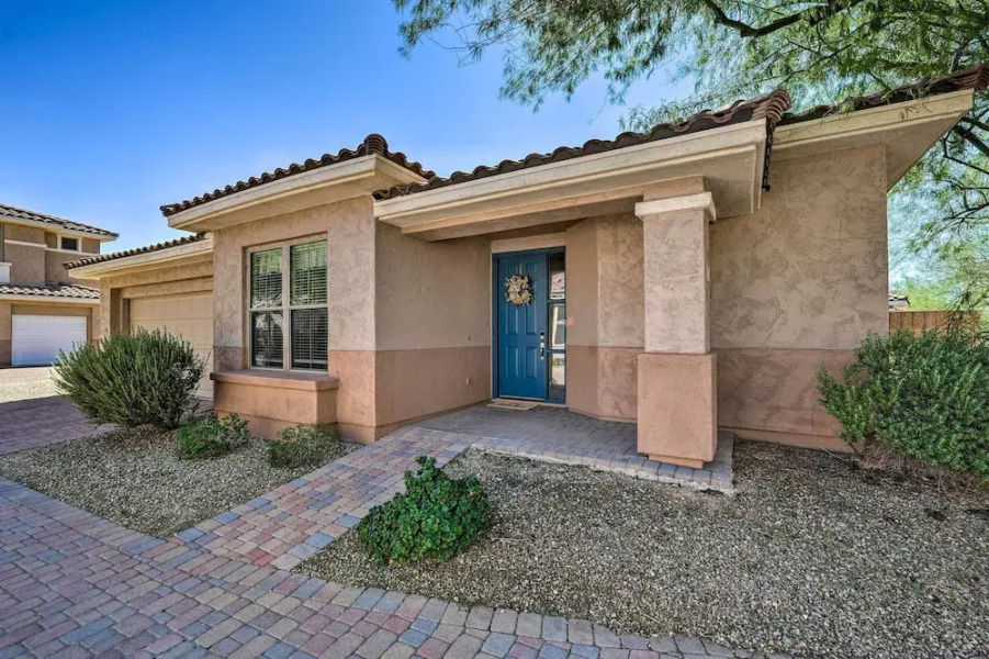 Walk to Community Pool: Goodyear Desert Oasis