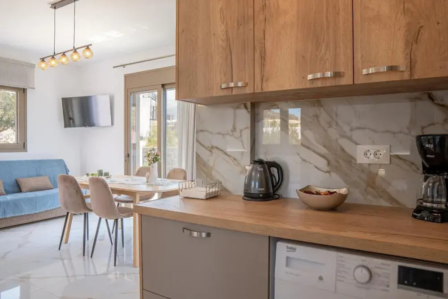 Villa Leandros With Pool & bbq