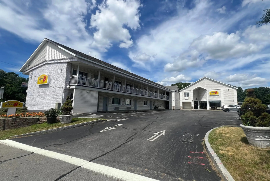 Super 8 by Wyndham Albany