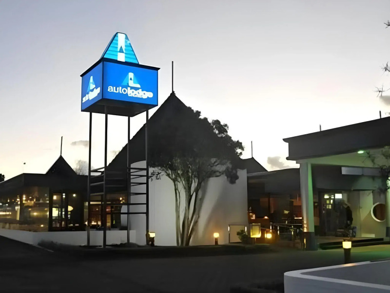 Auto Lodge Motor Inn