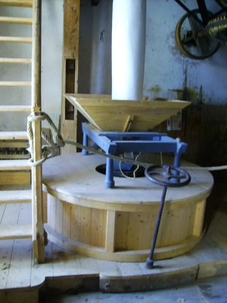 House With 2 Bedrooms in Chirens, With Enclosed Garden and Wifi - 25 k