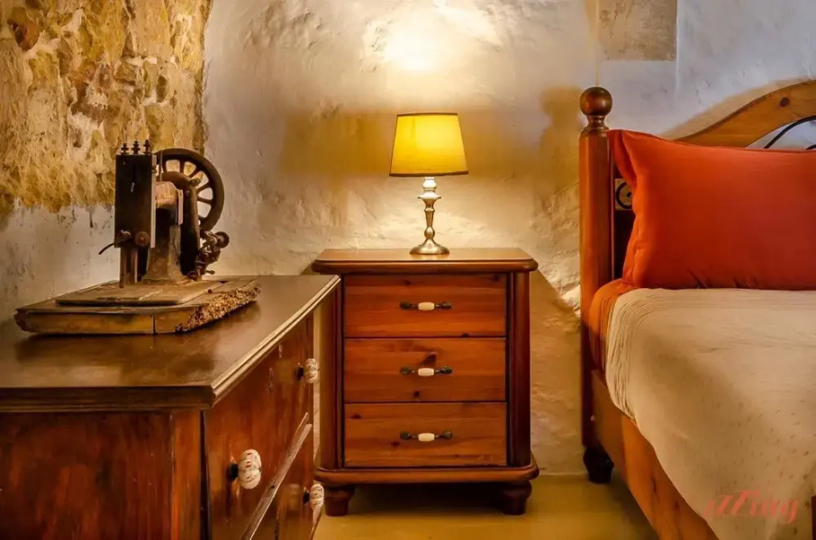 Studio w Courtyard in a Traditional Country Home