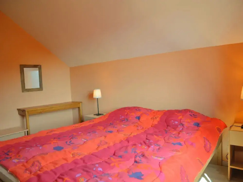 Chalet in Somme-leuze With Hot Tub & Sauna