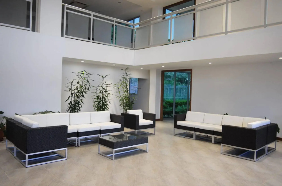 Luganvilla Business Hotel and Restaurant